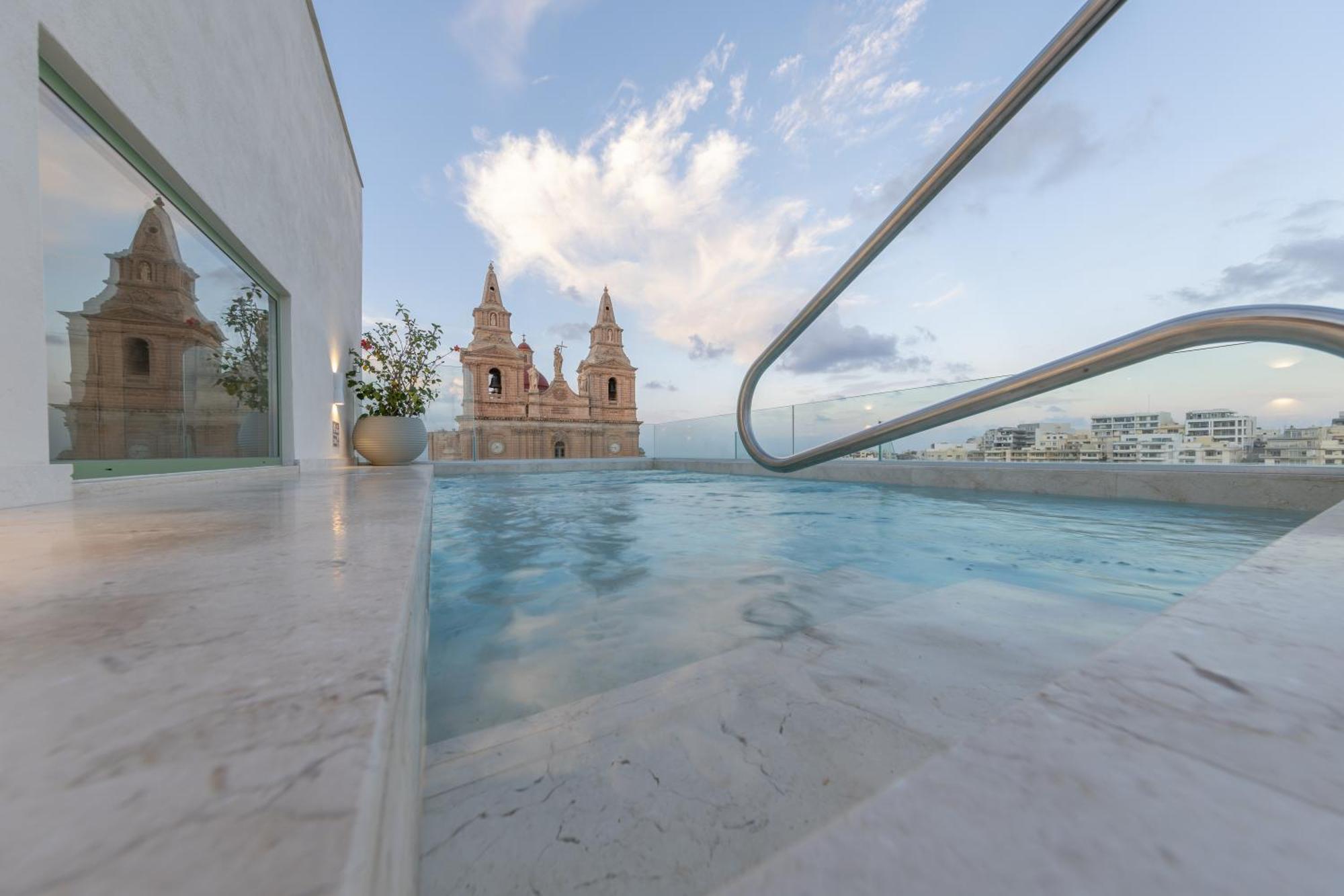 Doms Boutique Living Hotell Mellieħa Exteriör bild