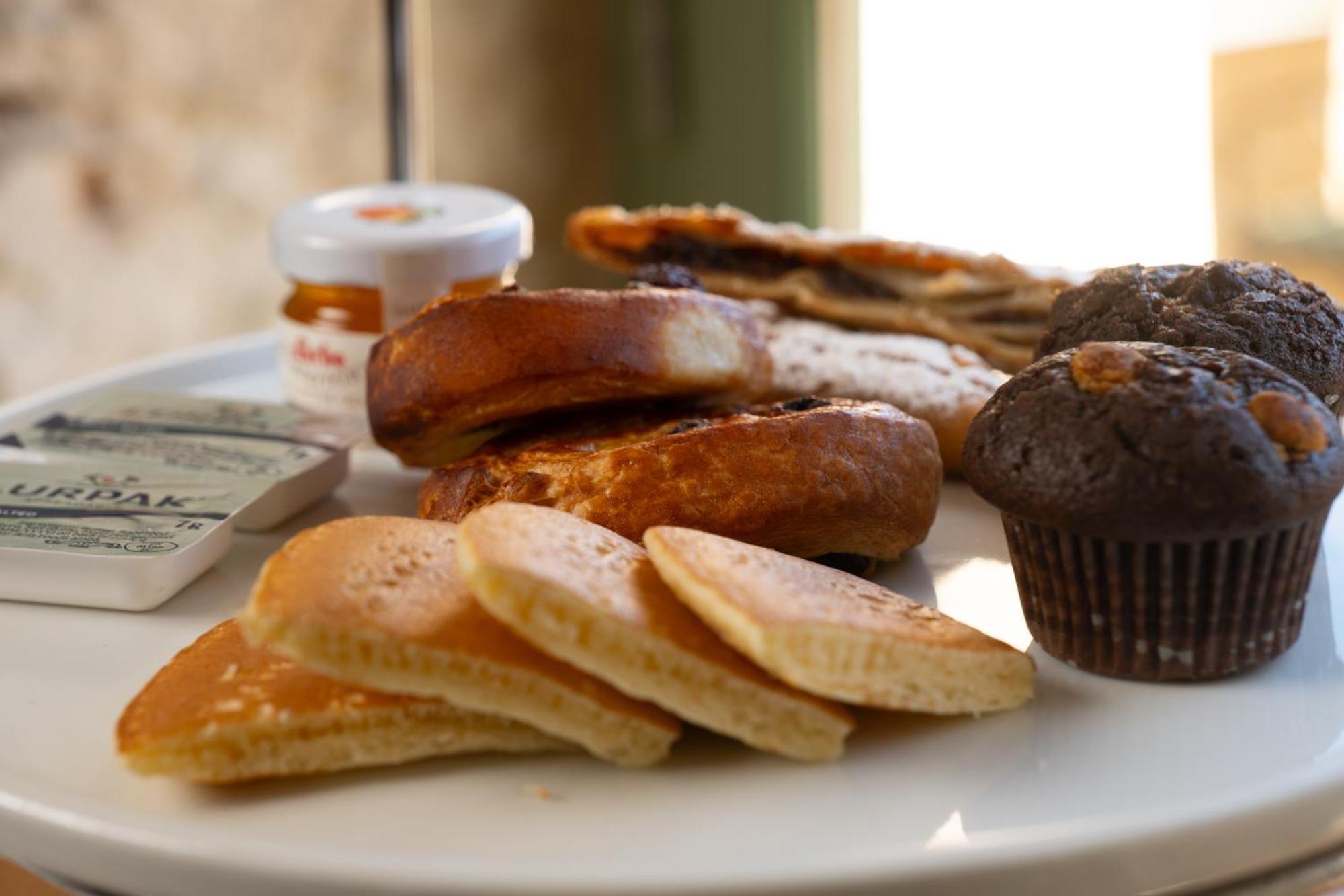 Doms Boutique Living Hotell Mellieħa Exteriör bild